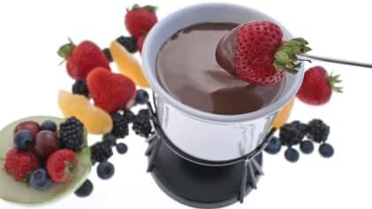 Swissmar Lugano Small Cast Iron Cheese Fondue Pot – Cherry Red, 1.3L | Replacement Caquelon | Even Heat | Easy to Clean | Works on All Heat Sources