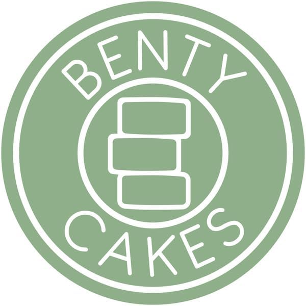 Benty Cakes – The Original CakePuck Mold Set – Better than a Cake Pop! Make Chocolate Covered Desserts – BPA Free Silicone – Includes 1 Mold Set, 1 Plastic Tray and 1 Scraper – Green