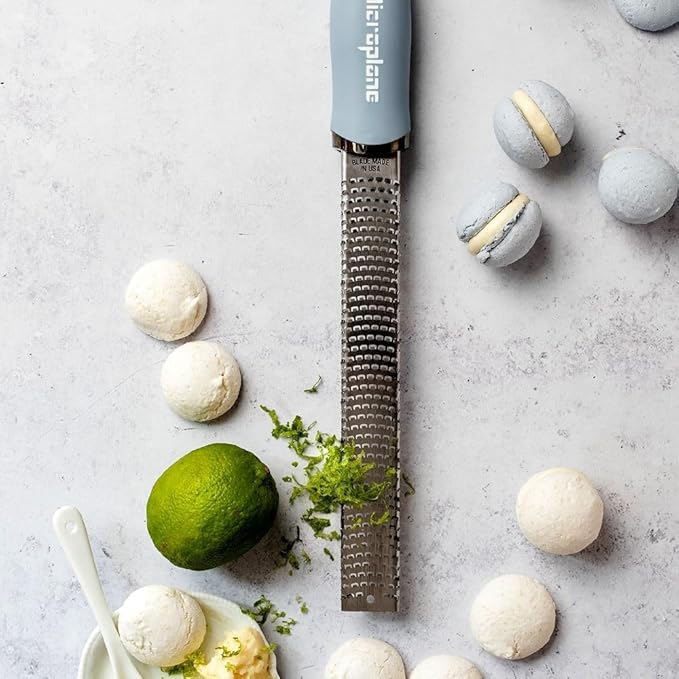 Microplane Premium Series Zester Grater, Soda, Cheese, Grater, Ginger, Garlic, Almond, Chocolate, Onions, Official Microplane Japan
