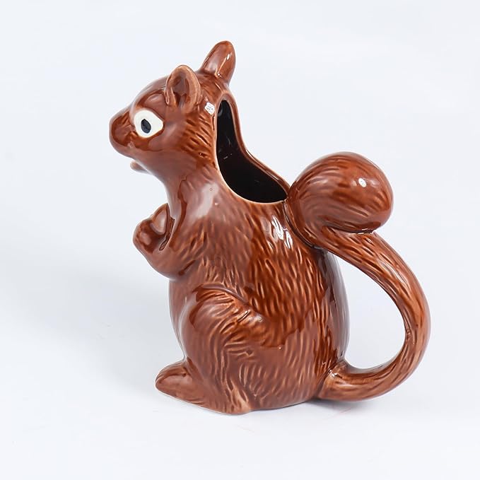 Squirrel Gravy Boat, 6 Oz Ceramic Sauce Boat for Gravy, Warming Sauces, Salad Dressings, Milk, Novelty Gift for Animal Lovers