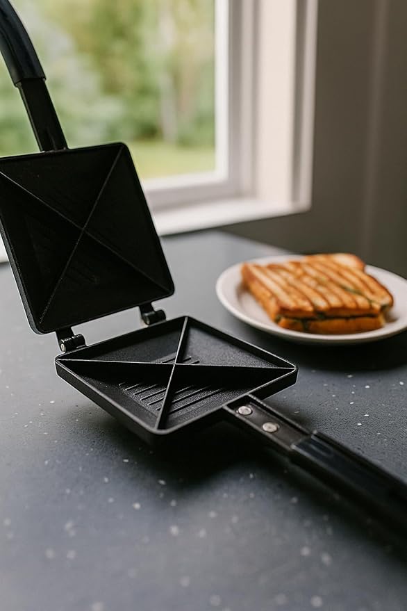 Sandwich Maker Gas Stove Top Non-Stick Four Slice Toaster Panini Maker Aluminum Plates Hot Sandwich Maker 4 Cut Flip Pan Frying Pan