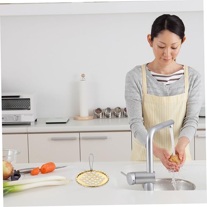 Veemoon Pcs Kitchen Cheese Grater Handheld Noodle Scraper Vegetable Zester Salad Chopper Grater Multi-Functional Kitchen Tool