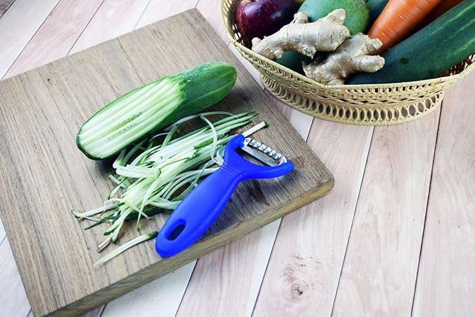 Handle Papaya Shredder Tool Stainless Steel Blade Vegetable Slicer for Salads Salad Maker Fast & Easy carrots potatoes beets cucumber (Small Plastic Handle)