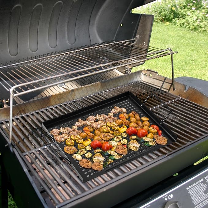 MEHE Vegetable Grill Basket,Nonstick Grilling Topper 14.6 "x11.4 Thicken Grill Pan BBQ Accessory for Grilling Veggie, Fish, Shrimp, Meat, Camping Cookware (With Hand)