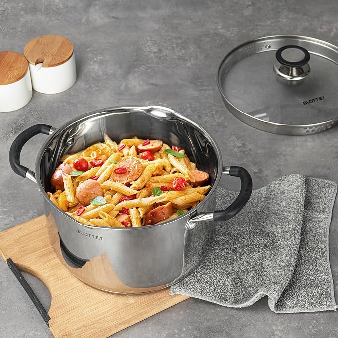 SLOTTET 6 Quart Stainless Steel Stock Pot with Strainer Glass Lid,6 Qt Soup Pot Multipurpose Stockpot with Pour Spout,Stay-cool silicone Handle.
