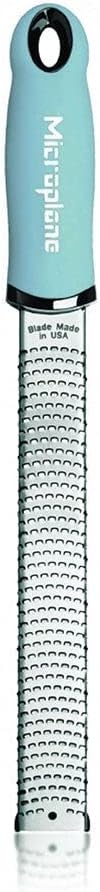 Microplane MP-0628 Grater Grater with Original Recipe 12.5 x 1.4 x 1.3 inches (31.8 x 3.5 x 3.3 cm), Zester Grater, Premium Series, Pure Wrist Blue