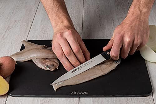 Arcos Sole Knife/Fish Knife Nitrum Stainless Steel and 170 mm blade. Designed for handling and preparing fish. Ergonomic Polypropylene Handle. Series UNIVERSAL. Color Black