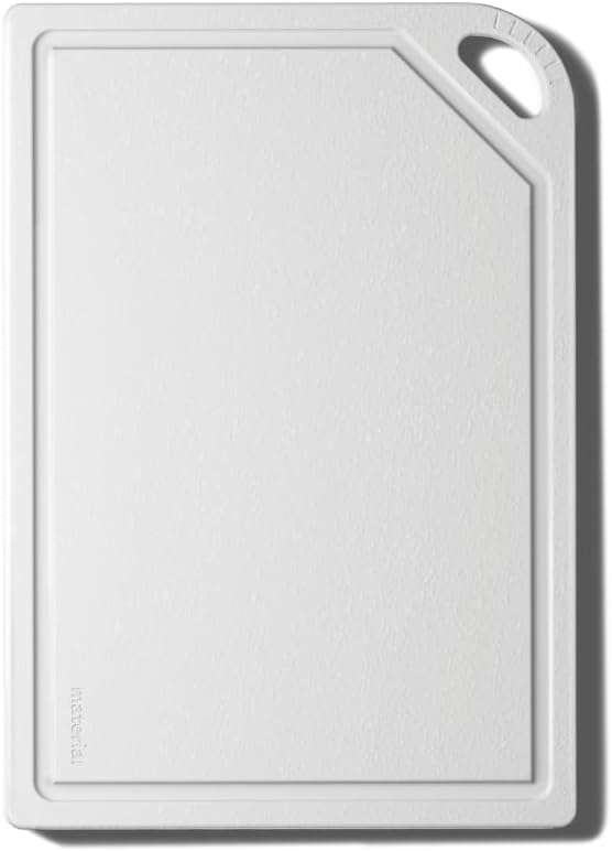 The MK Free Board - Large Plant-Based, Eco-Friendly Cutting Board, Dishwasher-Safe with Juice Groove and Free of Permanent Microplastics (Cloud)