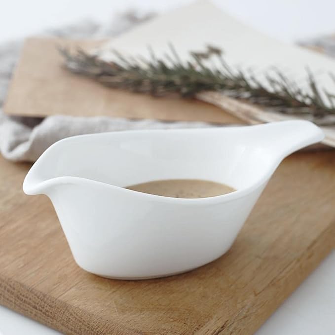 Sizikato 4pcs Bird-Shaped Pure White Porcelain Easy Pour Gravy Sauce Boat Creamer Pitcher. 5 Oz