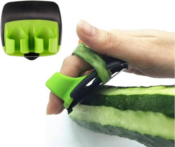 Fruit Vegetable Brush Carrot Washing Brush and Finger Peeler Vegetable Peeler Palm Peeler Set for Fruits, Potatoes, Cucumber, Kitchen Gadgets Set,(Assorted Colors)