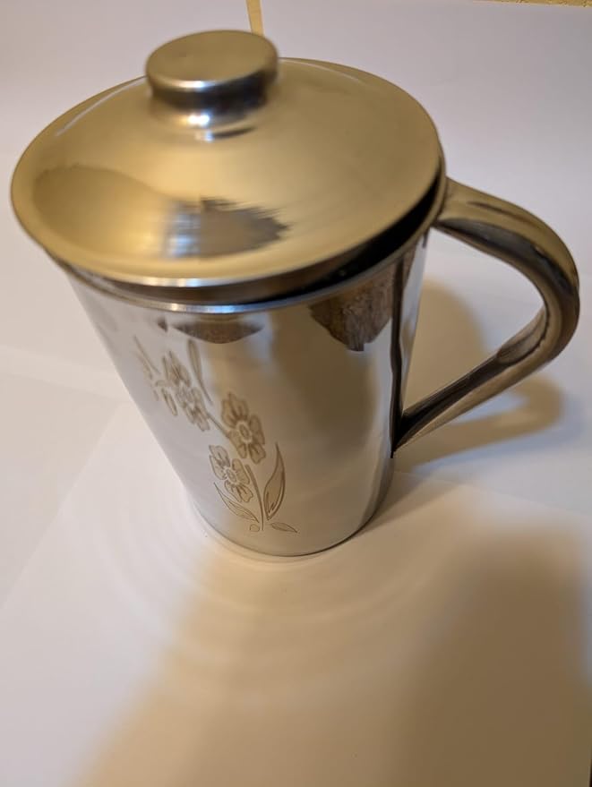 Stainless Steel Measuring Cup with Lid 2L 70 OZ, Large Mouth Graduated Beakers Metal Pitcher with Marking and Handle