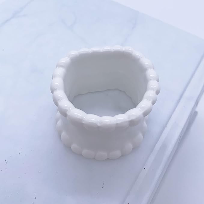 Porcelain Napkin Rings Beaded Napkin Rings for Valentine's Day, Pack 4 Bead Side Serviette Ring Buckles Round Cloth Napkin Bands for Dinner Parties, Weddings Receptions, Family Gatherings