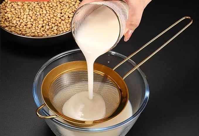 Three-piece Suit Baking SiftersWire ExtraMesh Strainer with Handle Oversized Extended Handle Stainless Steel Sieve Fine Mesh Strainers for Kitchen Rice Juice Quinoa Food Flour Baking(Golden)