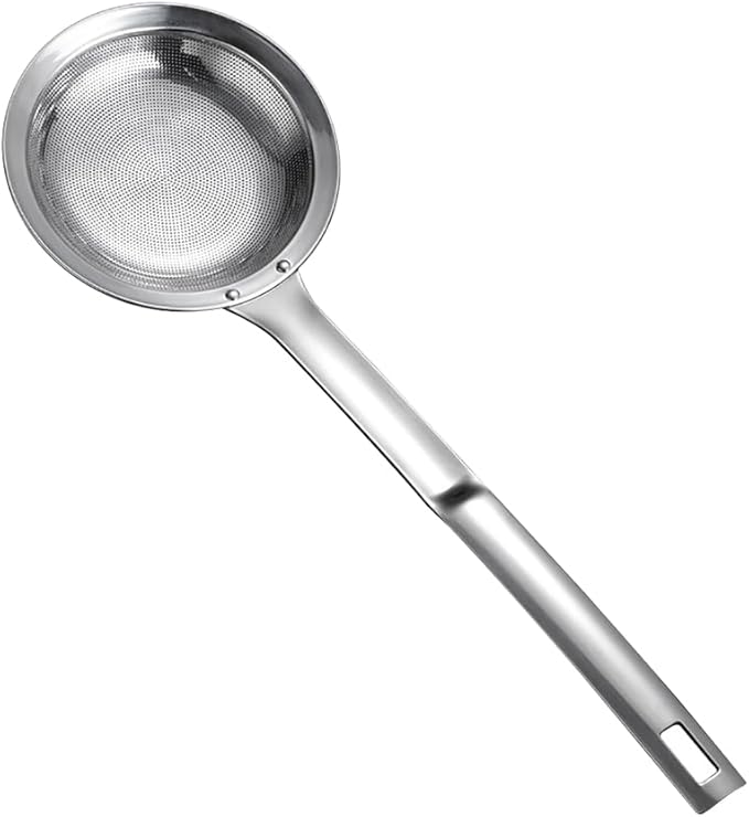Stainless Steel Fine Mesh Colander Spoon Long Handle Mesh Sieve Strainer Grease Skimmer Spoon Food Oil Filter Strainers Metal Kitchen Strainer Sifter with Handle L