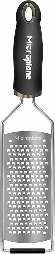 Microplane Gourmet Series Coarse Cheese Grater, 1 Count (Pack of 1), Silver