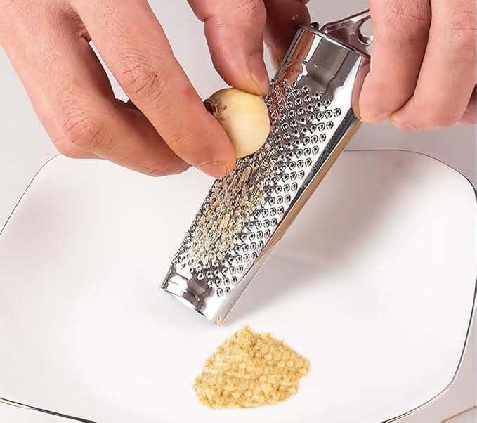 Multifunctional Kitchen Grater and Zester, Ginger, Garlic, Nutmeg, Nut, Walnut and Lemon Tool, Peelers, Slicers and Graters for Kitchen