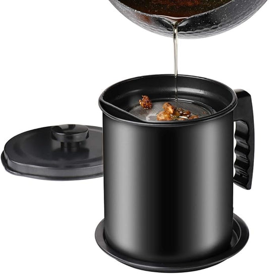 Cambom Bacon Grease Container with Fine Mesh Strainer, 1.6L almost 7 Full Cups Iron Cooking Oil Can with Removable a Coaster Tray for Kitchen Fat Storage Black