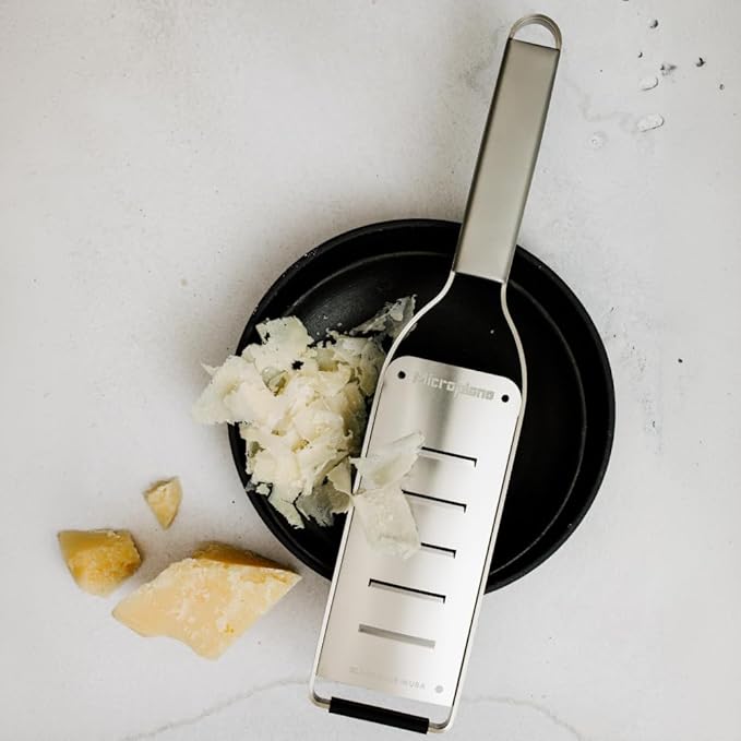 Microplane Professional Series - Large Rasp │Elegant Design Made of Stainless Steel │Perfect for Chocolate, Hard Cheese, Truffles, Coconut, Zucchini, Butter and More│Stainless Steel Blade - Made in