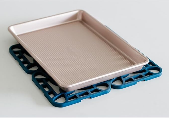 Capabunga 2-Pack Trivets for Hot Dishes - Blue Interlocking Hot Pads for Kitchen, Coffee Bar Essentials, Silicone Mats for Kitchen Counter, Heat Resistant Silicone Trivets for Pots and Pans