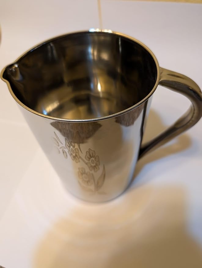 Stainless Steel Measuring Cup with Lid 2L 70 OZ, Large Mouth Graduated Beakers Metal Pitcher with Marking and Handle