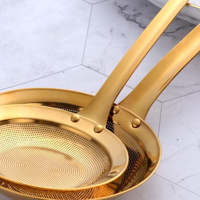 Set of 2 Food Strainers Fine Mesh, Mingcheng 304 Stainless Steel Hot Pot Fat Skimmers for Cooking Grease Gravy and Foam with Long Handle, Small(Dia 3.54in) and Large(Dia 4.53in) Size Gold