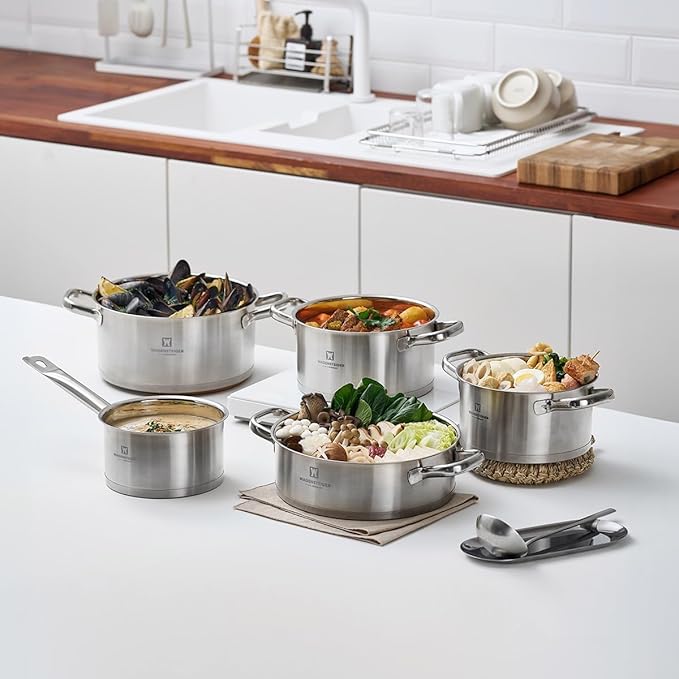 WAGENSTEIGER 3.78-Quart Stainless Steel Stock Pot with Tempered Glass Lid, 3-Ply Construction, Ergonomic Handles, Compatible with All Cooktops, BPA Free (8.46" Diameter)