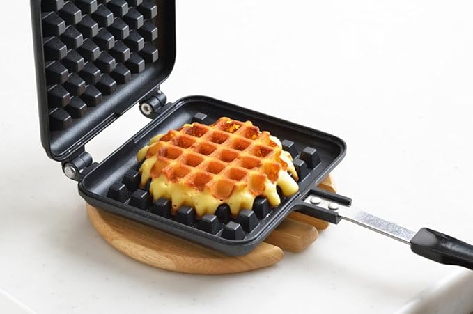 Yoshikawa SJ2275 Waffle Maker, Hot Single, Fluorine Processed, For Gas Fire, Black, 13.6 x 5.6 x 1.3 inches (34.5 x 14.3 x 3.2 cm)