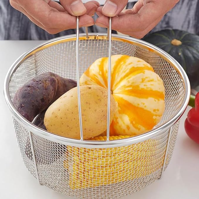 Cabilock Portable Stainless Steel Frying Basket with Handle 10 Inch Kitchen Draining Colander for Deep Frying French Fries Vegetables and Food Straining