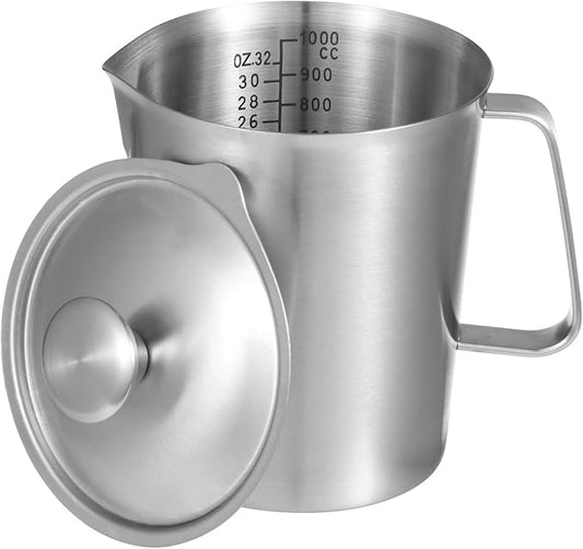 Stainless Steel Pitcher with Lid, 32 oz Measuring Cups with Dual-Scale Markings, Milk Frothing Jugs, Large Beakers for Espresso Machine, Hot/Cold Water, Latte Art, Iced Tea