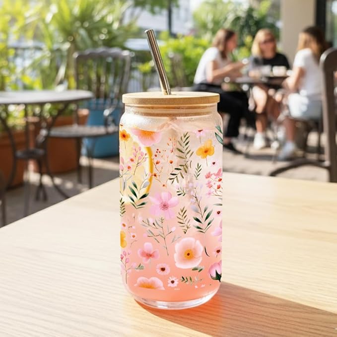 Wildflower Glass Coffee Cups with Lids and Straws Gifts for Women,Frriend,Sister,16oz Cute Wildflower Iced Coffee Drinking Glass Gifts for Birthday Christmas Bridesmaid Party Bridal Shower
