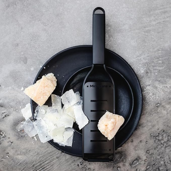 Microplane Kitchen Grater Large Shaver with a Stainless-Steel Blade - Made in USA, for parmesan, chocolate, truffles & Butter Flakes from the Black Sheep Series