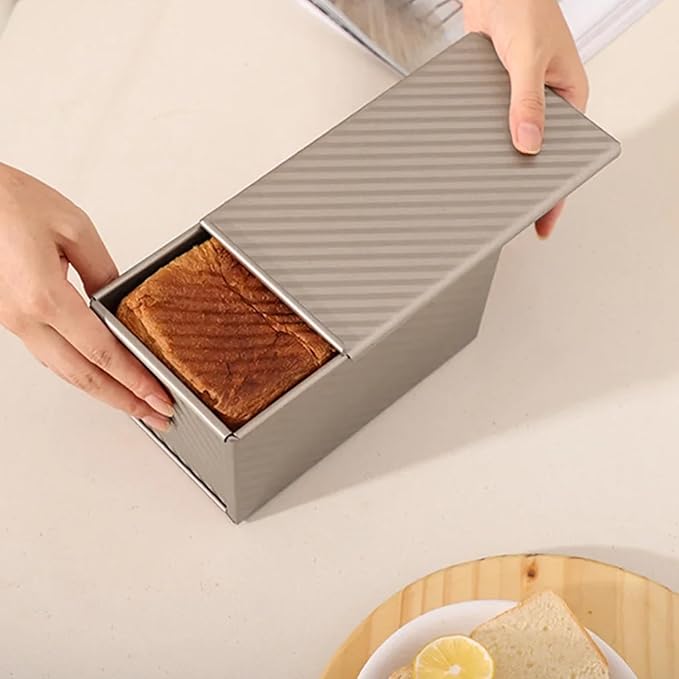 Monetais 2PCS Bread Loaf Pan with Lid Non-stick Carbon Steel Bread Baking Pan for Homemade Baking 7.7x3.7x3.2＆ 8.3x4.5x4.3