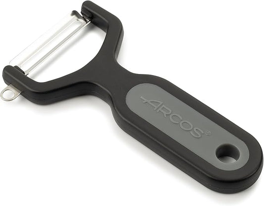 ARCOS Professional Peeler for Fruits and Vegetables. 5.5 Inch Stainless Steel Kitchen Tool for Precise Cutting. Chef's Gadget with Ergonomic Polypropylene Handle. Black Color