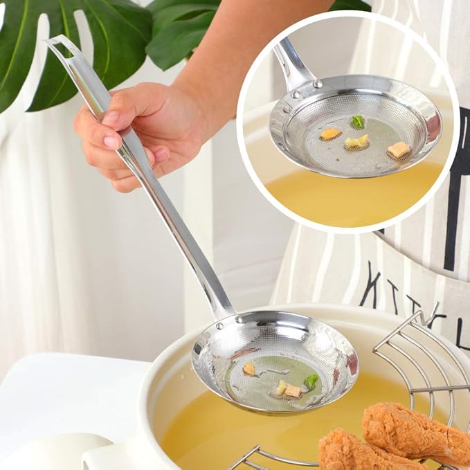 Set of 2 Food Strainers Fine Mesh, Mingcheng 304 Stainless Steel Hot Pot Fat Skimmers for Cooking Grease Gravy and Foam with Long Handle, Small(Dia 3.54in) and Large(Dia 4.53in) Size Silver