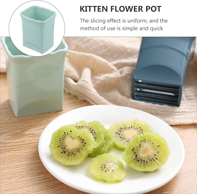 Fruit Slicer 2pcs Egg Slicers Stainless Steel Cutter Mini Slicer Cut Kitchen Cutter Everyday Fruit Veggie Divider for Egg Vegetable Appetizer Green