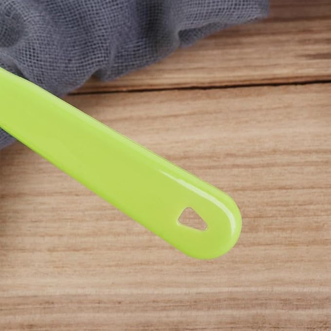 3 Pcs Green Flour Sifter with Long Handle, Flour Sifter with Long Handle, Hangable Flour Colander Powder Filter, Food Strainers Gadgets, Fine Mesh Colander Coffee Filter Tea Strainer