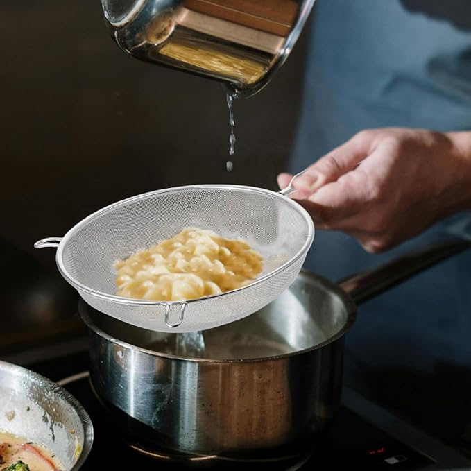 Noodles Colander 10in Stainless Steel Mesh Strainer with Handle for Cooking and Skimming Cooking Striner Metal Skimmer Spoon Stainless Steel Colanders Food Strainers Japan Flour