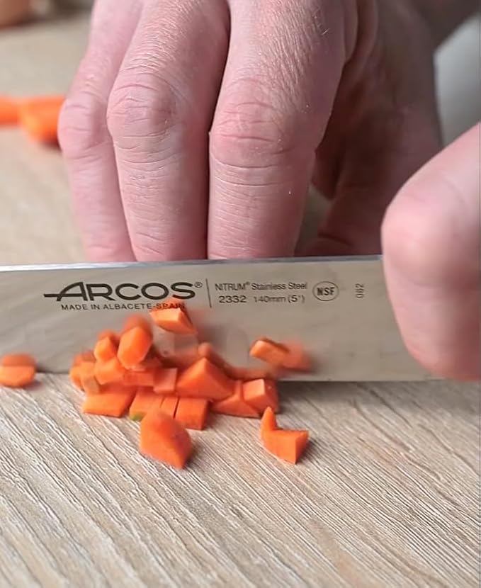 Arcos Forged Knife 3 pieces - Nitrum Stainless Steel and mm blade. 613 gr. Ergonomic Polyoxymethylene POM Handle. Series Riviera Blanc. Thin blade with a characteristic smooth edge. Color White
