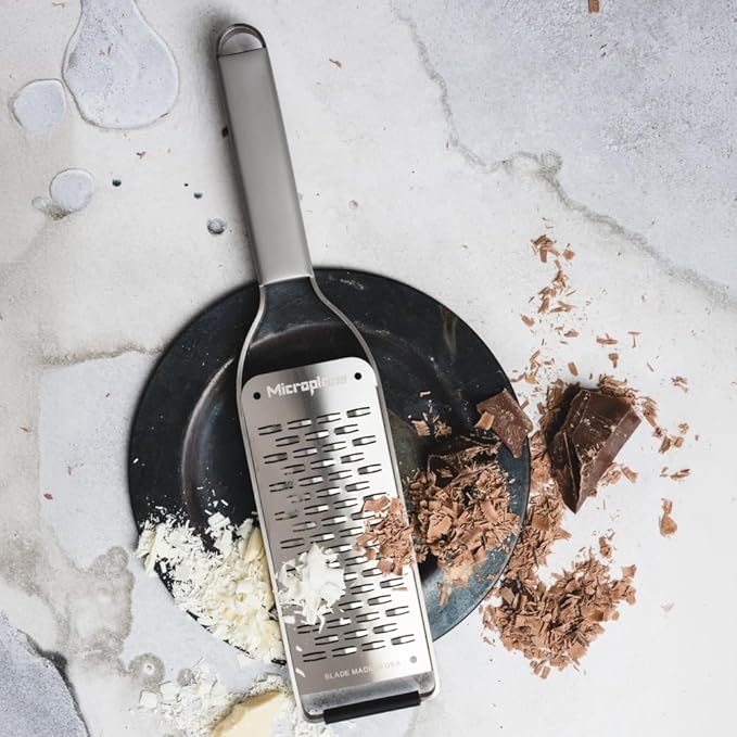 Microplane Professional Series - 2-Way Cutter, Elegant Design Made of Stainless Steel, Perfect for Zucchini, Apples, Pears, Radishes, Hard Cheese or Chocolate and More, Stainless Steel Blade - Made in