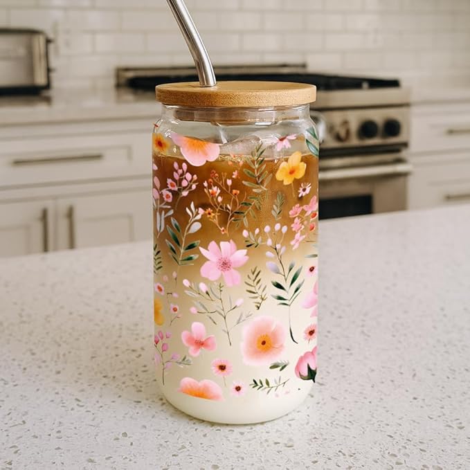 Wildflower Glass Coffee Cups with Lids and Straws Gifts for Women,Frriend,Sister,16oz Cute Wildflower Iced Coffee Drinking Glass Gifts for Birthday Christmas Bridesmaid Party Bridal Shower