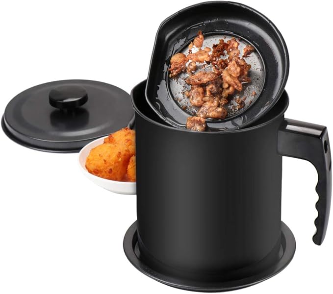 Ourokhome Bacon Grease Container with Strainer- 1.6 L or 6.7 Cup Iron Kitchen Oil Storage Can with Fine Mesh Strainer for Storing Hot Frying Oil, Fat (Black)