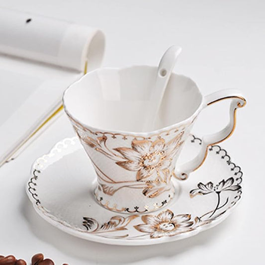 Teacup and Saucer and Spoon Sets，Vintage Bone China Tea Cups，Rose Teacup，Rose Flower Set 6.8 Oz，Euro Style Bone China Tea Cups and Saucers Set for Tea Party Christmas Gifts (Golden)