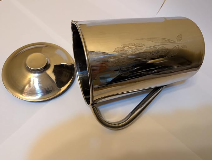 Stainless Steel Measuring Cup with Lid 2L 70 OZ, Large Mouth Graduated Beakers Metal Pitcher with Marking and Handle