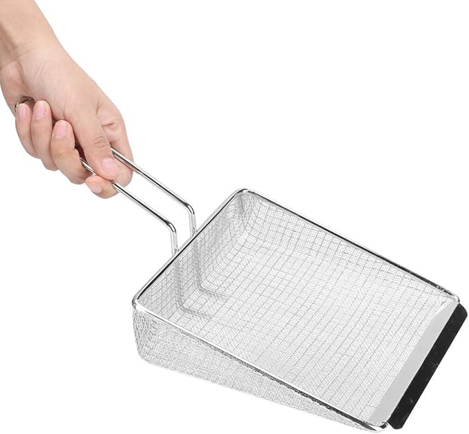 Metal French Fry Scoop, Fine Mesh Skimmer Spoon Stainless Steel Fry Scooper Food Flat Scoop with Handle Kitchen Strainer Spoon Frying Strainer for Cooking Frying(Silver)