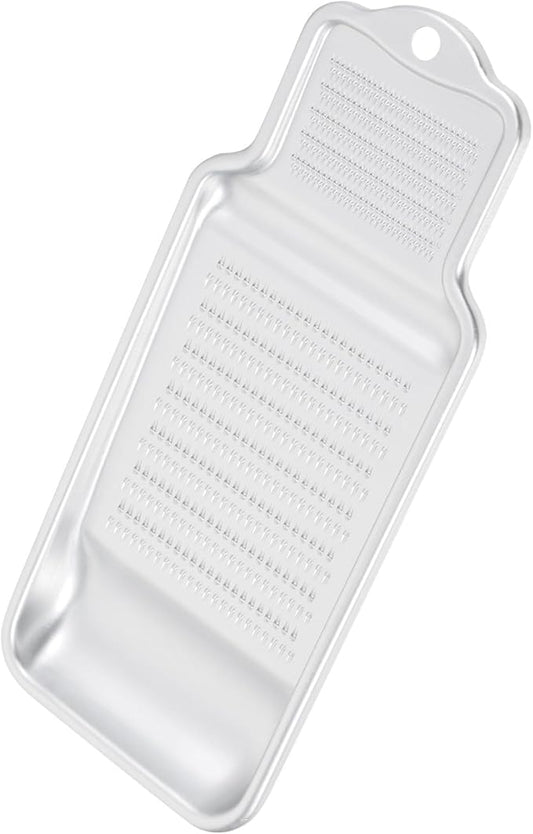 GALPADA Portable Metal Garlic Ginger Zester Grater with Even Teeth for Smooth Fine Grating Convenient Household Kitchen Tool for Vegetables Cheese Lemon and Fruit Preparation