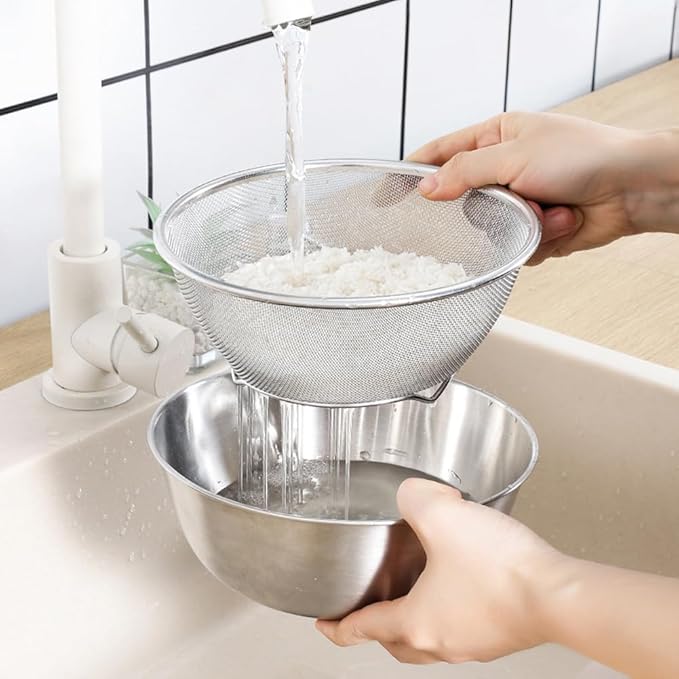 1PC Stainless Steel Rice Washing Sieve Strainer 7inch Kitchen Mesh Net Strainer Basket Drainer Washing Bowl Sieve Sifters for Vegetable Fruits Rice Washing