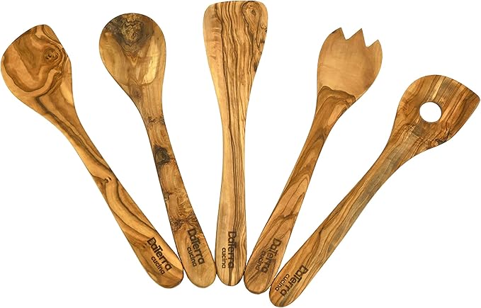 DaTerra Cucina Nonstick Small Chef Bundle – 2.6 Qt Ceramic Saucepan with Lid, 9.5" Frying Pan, 5-Piece Olive Wood Cooking Utensils – Oven Safe, Induction Compatible, PTFE & PFOA Free – Made in Italy