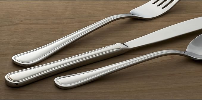 Oneida Silverware Set, Tress Mirror Everyday Teaspoons 6-Piece, Service For 6, 18/0 Stainless Steel, Dishwasher Safe, Home And Kitchen Utensils Set, Spoons, Tea spoon (Silver, 6 Piece)