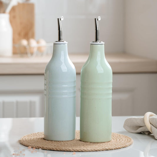famiware Jupiter 16oz Ceramic Olive Oil Dispenser Bottle, Olive Oil and Vinegar Dispenser Bottle Set of 2 with Stainless Steel Pourers, Suitable for Storage Vinegar, Liquids, Light Blue & Light Green
