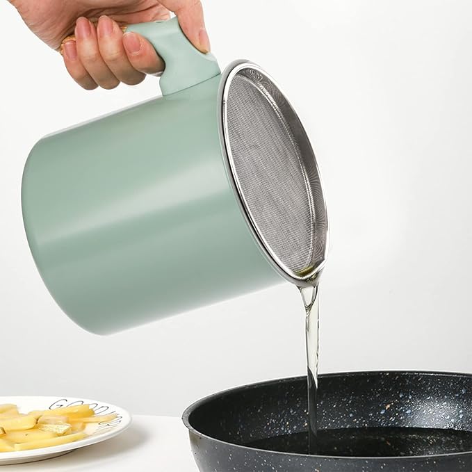 Lyellfe Bacon Grease Container with Strainer, 1.4L/48 Oz Stainless Steel Oils Filter Pot for Kitchen, Green Cooking Oil Storage Holder for Used Cooking Oils, Fat and Frying Oil